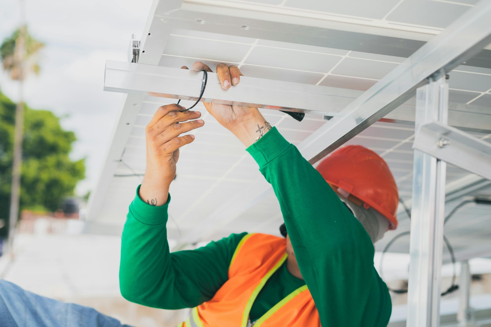Commercial Solar Panels Nottingham Installed by Trusted Experts