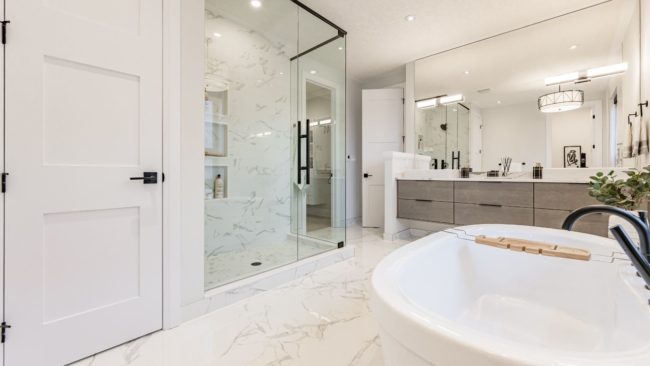Semi-Frameless Shower Screens Offering Style and Strength