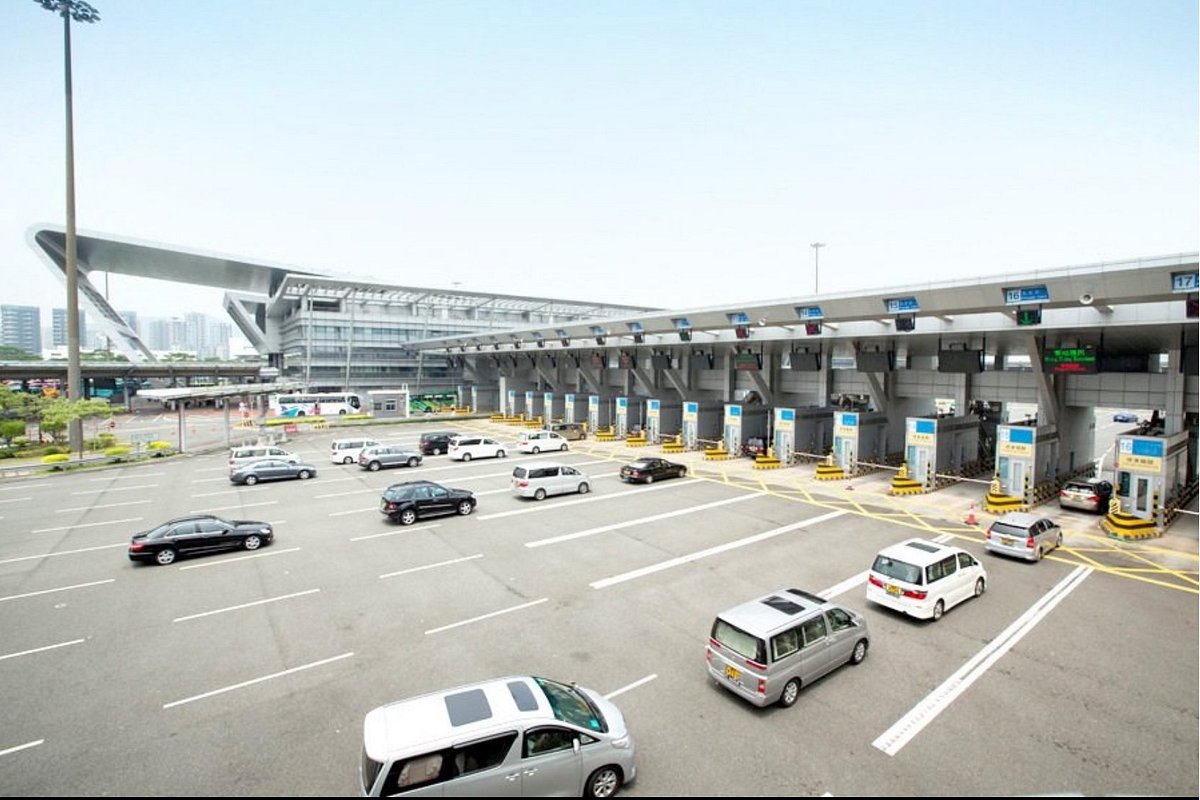 Rent a Car in Shenzhen China for Smooth Cross-Border Travel to Hong Kong